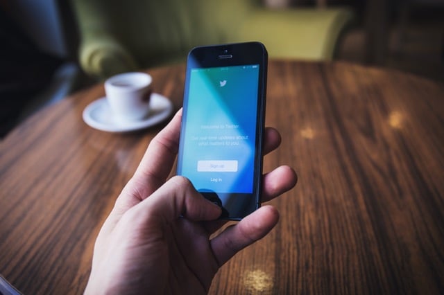 How to Use Social Media to Boost Premium Content Campaigns