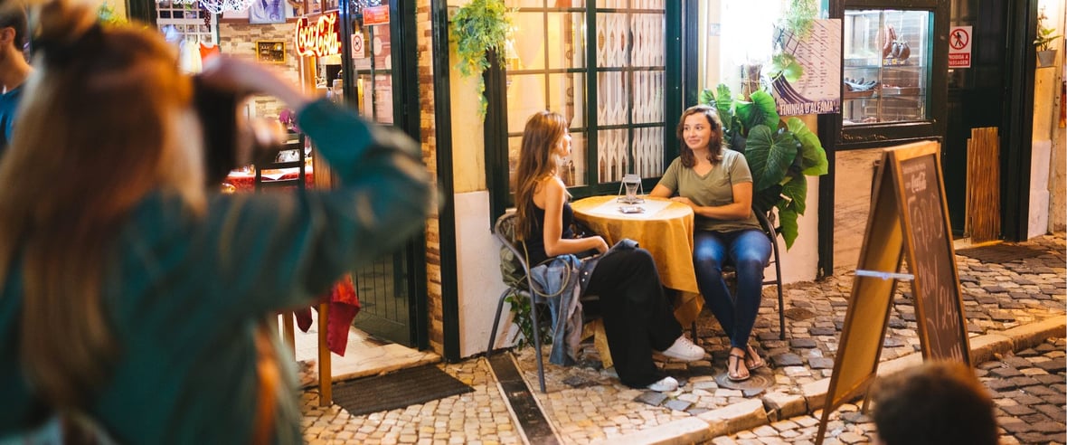 How to Build Customer Loyalty Through Blogs and Case Studies