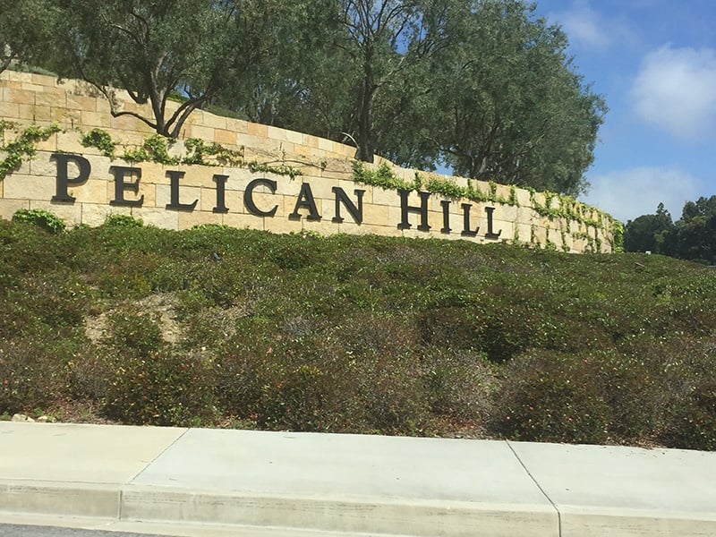 Pelican Hill sign
